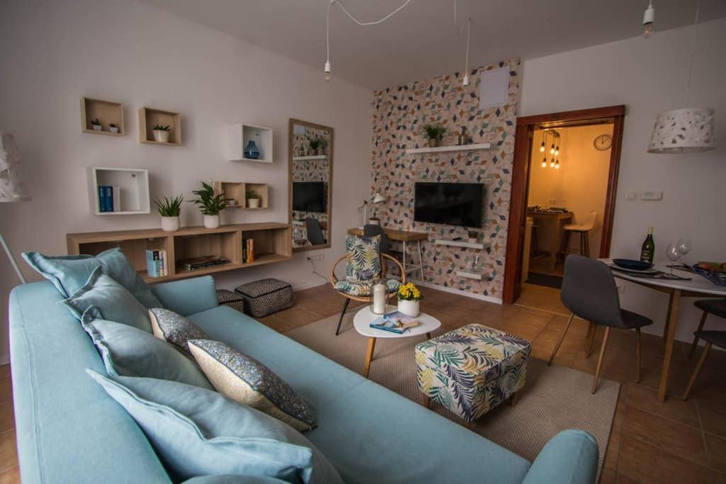 Teubel Apartman 2 Секешфехервар Экстерьер фото