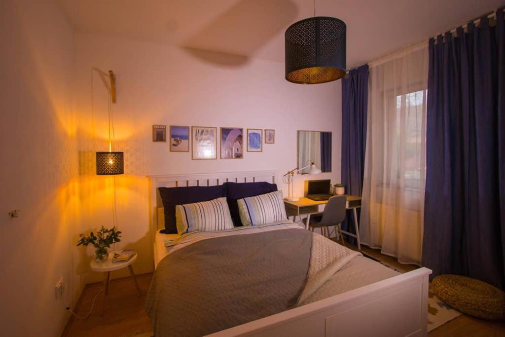 Teubel Apartman 2 Секешфехервар Экстерьер фото